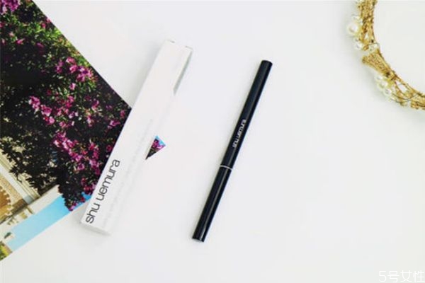 眼線筆是什么垃圾 眼線筆是用什么材料做出來的 眼線筆是什么垃圾 眼線筆是用什么材料做出來的