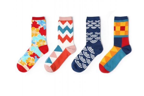 襪子怎么洗更干凈 襪子怎么洗不會(huì)變硬 襪子怎么洗更干凈 襪子怎么洗不會(huì)變硬