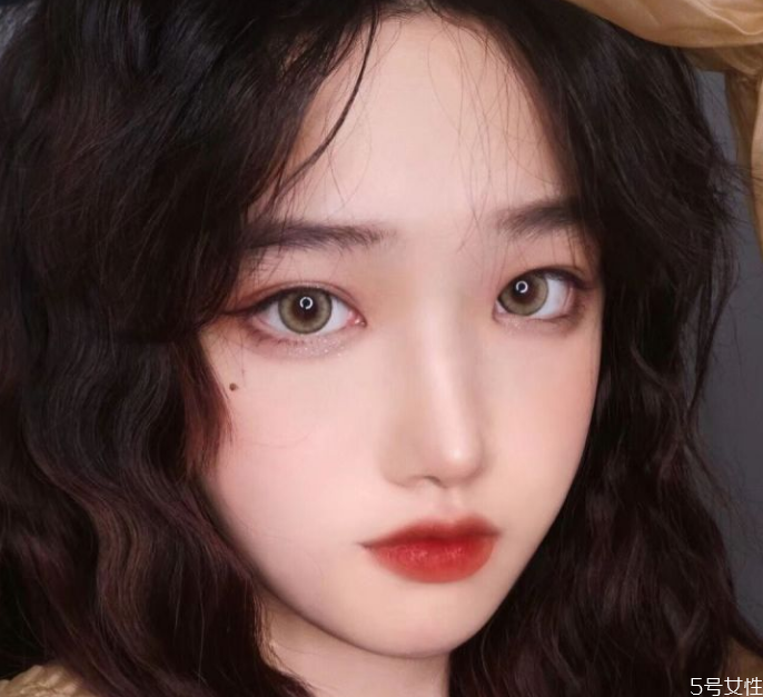 美瞳環(huán)狀花紋適合什么人 美瞳環(huán)狀花紋推薦 美瞳環(huán)狀花紋適合什么人 美瞳環(huán)狀花紋推薦