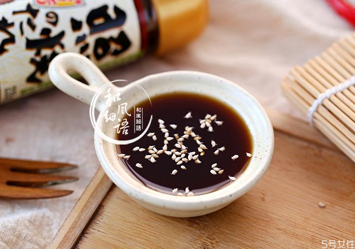 照燒汁什么味道 照燒汁適合什么菜 照燒汁什么味道 照燒汁適合什么菜