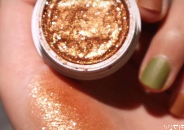 大亮片眼影怎么涂好看 亮片眼影推薦 大亮片眼影怎么涂好看 亮片眼影推薦