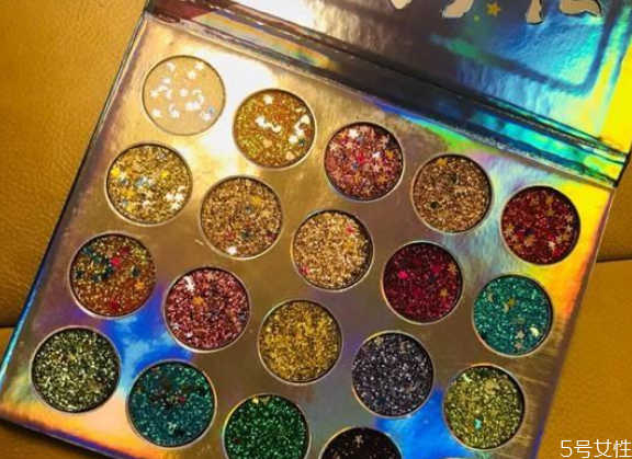 大亮片眼影怎么涂好看 亮片眼影推薦 大亮片眼影怎么涂好看 亮片眼影推薦