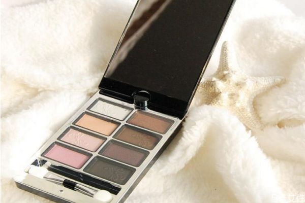 mistine眼影盤怎么樣 mistine眼影盤教程 mistine眼影盤怎么樣 mistine眼影盤教程