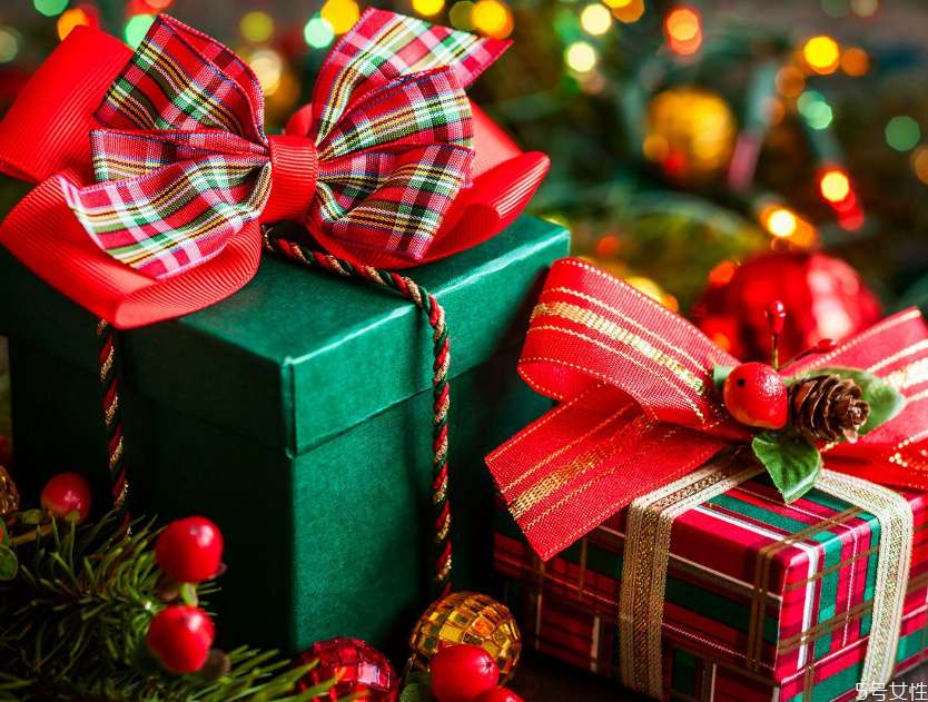 圣誕節(jié)送禮物還是平安夜送禮物 圣誕送什么禮物最好 圣誕節(jié)送禮物還是平安夜送禮物 圣誕送什么禮物最好