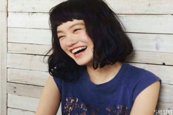 眼角有笑紋怎么辦 眼角笑紋怎么去除 眼角有笑紋怎么辦 眼角笑紋怎么去除