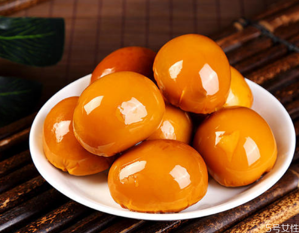 茶葉蛋會(huì)不會(huì)長(zhǎng)胖 茶葉蛋和水煮蛋哪個(gè)更減肥 茶葉蛋會(huì)不會(huì)長(zhǎng)胖 茶葉蛋和水煮蛋哪個(gè)更減肥