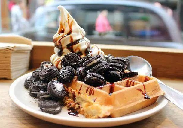 奧利奧餅干做法 奧利奧餅干碎蛋糕做法 奧利奧餅干做法 奧利奧餅干碎蛋糕做法