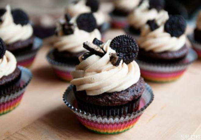 奧利奧蛋糕的做法 奧利奧芝士蛋糕的做法 奧利奧蛋糕的做法 奧利奧芝士蛋糕的做法