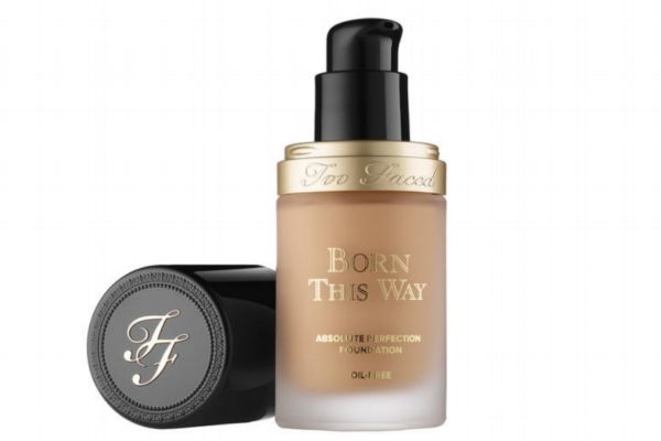 粉底液太干了加點乳液還是精華 粉底液太干了加什么調(diào)和 粉底液太干了加點乳液還是精華 粉底液太干了加什么調(diào)和