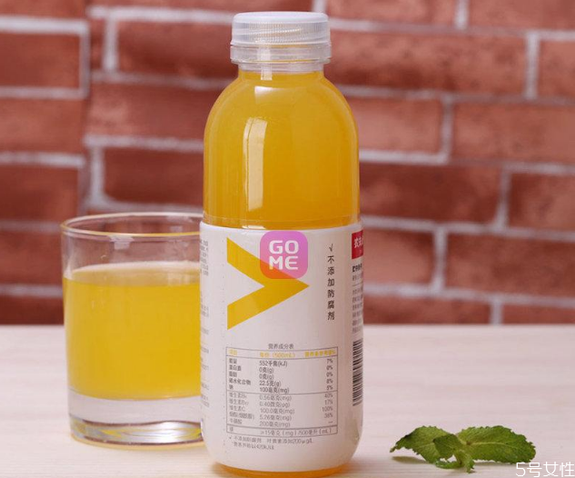 維他命水喝了有好處嗎 農(nóng)夫山泉維他命水健康嗎 維他命水喝了有好處嗎 農(nóng)夫山泉維他命水健康嗎