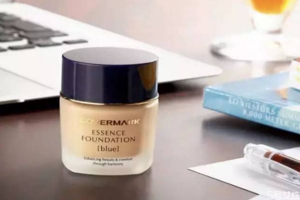 養(yǎng)膚粉底液真的養(yǎng)膚嗎 養(yǎng)膚粉底液值得買嗎 養(yǎng)膚粉底液真的養(yǎng)膚嗎 養(yǎng)膚粉底液值得買嗎