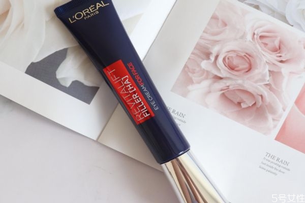 歐萊雅紫熨斗搓泥怎么回事 歐萊雅紫熨斗搓泥嗎 歐萊雅紫熨斗搓泥怎么回事 歐萊雅紫熨斗搓泥嗎