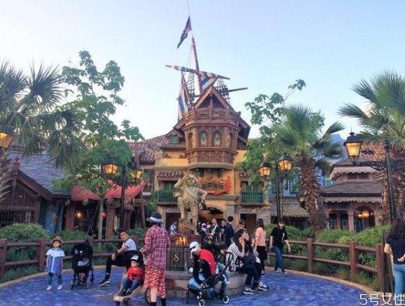 上海迪士尼餐廳推薦 上海迪士尼吃飯攻略 上海迪士尼餐廳推薦 上海迪士尼吃飯攻略