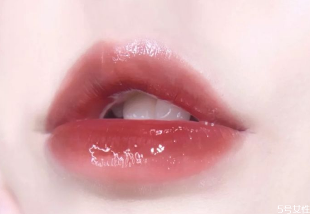 花知曉獨角獸唇釉怎么樣 花知曉獨角獸唇釉試色 花知曉獨角獸唇釉怎么樣 花知曉獨角獸唇釉試色