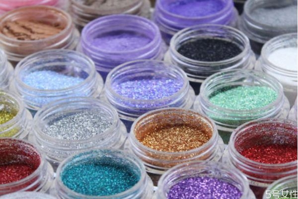 孕婦能用的彩妝有哪些 如何挑選孕婦彩妝 孕婦能用的彩妝有哪些 如何挑選孕婦彩妝