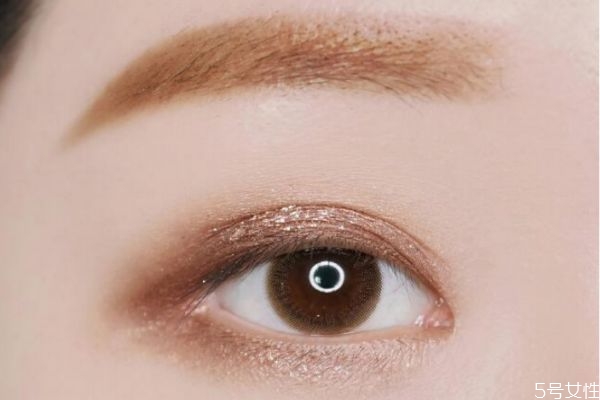 懷孕可以用眼影嗎 什么牌子眼影孕婦能用 懷孕可以用眼影嗎 什么牌子眼影孕婦能用