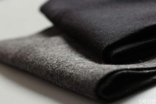 羊毛西褲怎么洗 羊毛西褲多久洗一次 羊毛西褲怎么洗 羊毛西褲多久洗一次