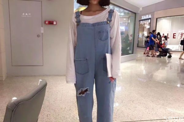 背帶褲總掉有什么好辦法 背帶褲防掉肩小技巧 背帶褲總掉有什么好辦法 背帶褲防掉肩小技巧