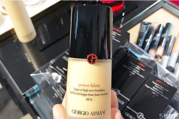 阿瑪尼粉底黃皮選幾號 阿瑪尼權(quán)力粉底液2號3號區(qū)別 阿瑪尼粉底黃皮選幾號 阿瑪尼權(quán)力粉底液2號3號區(qū)別