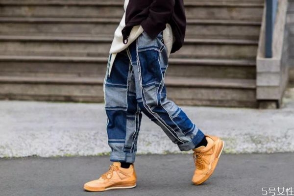 卷的褲腿老是掉怎么辦 卷褲腿怎么不會(huì)掉下來 卷的褲腿老是掉怎么辦 卷褲腿怎么不會(huì)掉下來