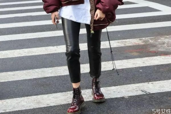 鞋底走路打滑怎么處理 小竅門怎么讓鞋防滑 鞋底走路打滑怎么處理 小竅門怎么讓鞋防滑