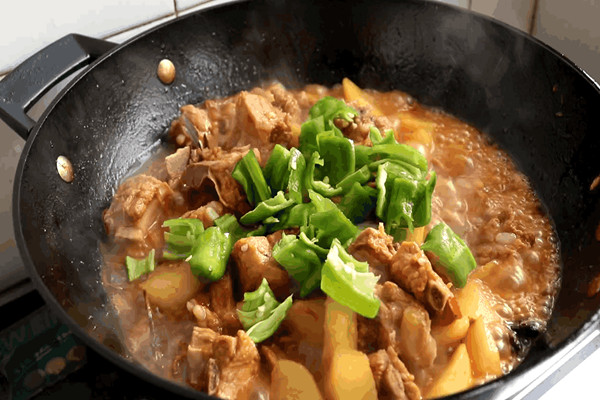 土豆燉排骨怎么做 土豆燉排骨的做法 土豆燉排骨怎么做 土豆燉排骨的做法