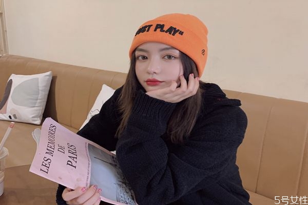 帽子怎么配棉衣 什么帽子適合冬天 帽子怎么配棉衣 什么帽子適合冬天