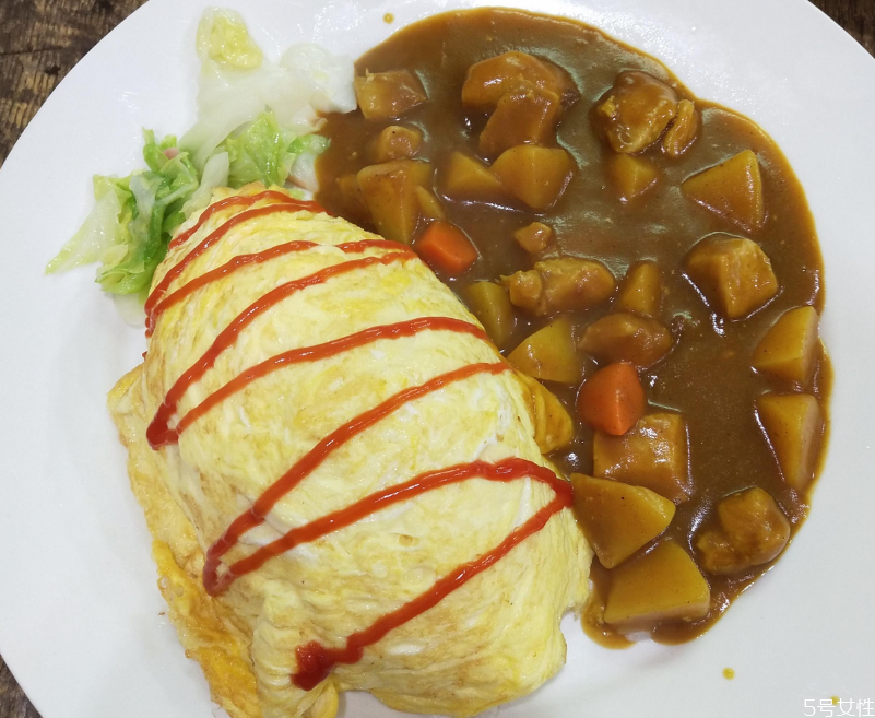 咖喱蛋包飯熱量高嗎 吃咖喱蛋包飯不胖的方法 咖喱蛋包飯熱量高嗎 吃咖喱蛋包飯不胖的方法