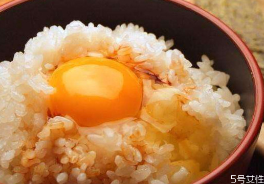 無菌蛋有細(xì)菌嗎 雞蛋表面有多少細(xì)菌 無菌蛋有細(xì)菌嗎 雞蛋表面有多少細(xì)菌