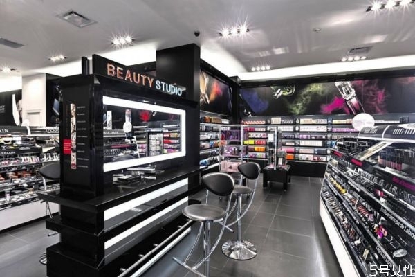 絲芙蘭官網(wǎng)和門店區(qū)別 絲芙蘭和專柜的區(qū)別 絲芙蘭官網(wǎng)和門店區(qū)別 絲芙蘭和專柜的區(qū)別