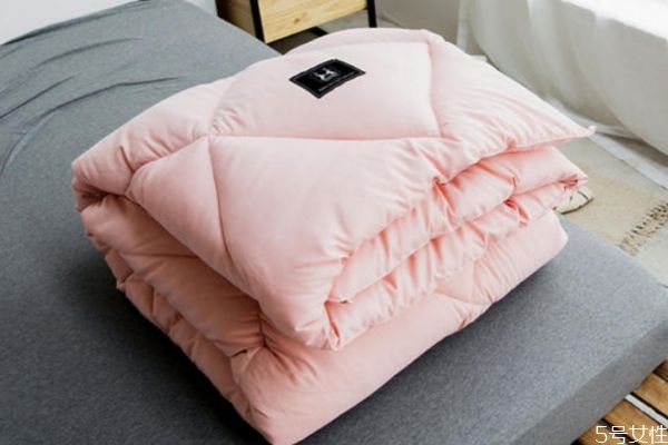 怎么判斷被子有螨蟲 床單多久洗一次比較好 怎么判斷被子有螨蟲 床單多久洗一次比較好