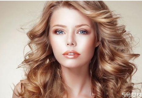 頭皮老是癢怎么辦 如何緩解頭皮發(fā)癢 頭皮老是癢怎么辦 如何緩解頭皮發(fā)癢