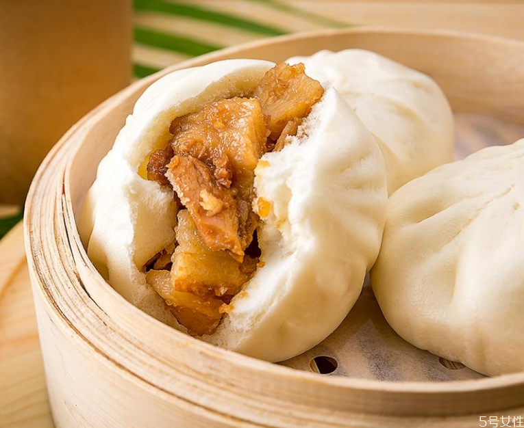 叉燒包為什么會(huì)爆開(kāi) 叉燒包不爆口原因