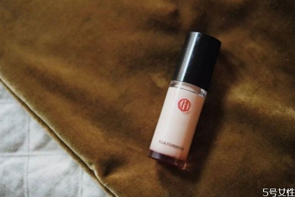 江原道粉底液容易暗沉嗎 江原道粉底液好不好 江原道粉底液容易暗沉嗎 江原道粉底液好不好