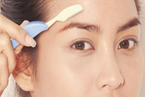 如何修剪眉毛 修剪眉毛的技巧 如何修剪眉毛 修剪眉毛的技巧