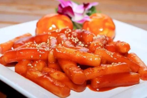 炒年糕怎么做好吃 炒年糕的簡(jiǎn)單做法 炒年糕怎么做好吃 炒年糕的簡(jiǎn)單做法