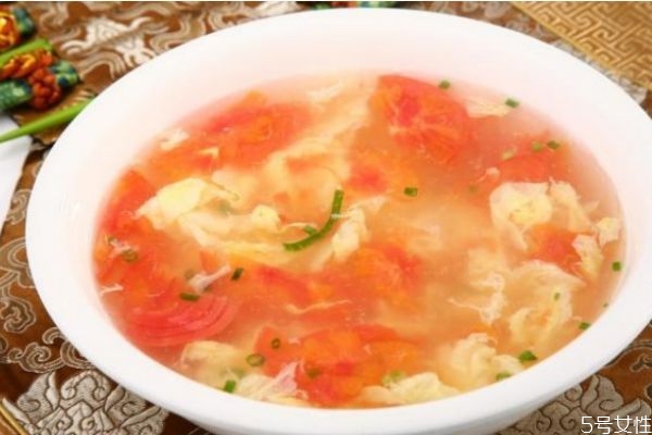西紅柿雞蛋湯怎么做好吃 西紅柿蛋花湯家常做法 西紅柿雞蛋湯怎么做好吃 西紅柿蛋花湯家常做法