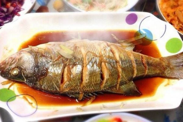 為什么過(guò)年要吃魚(yú) 過(guò)年吃魚(yú)的寓意有什么 為什么過(guò)年要吃魚(yú) 過(guò)年吃魚(yú)的寓意有什么