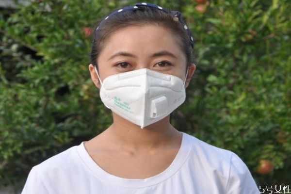 呼吸閥口罩為什么不能進醫(yī)院 呼吸閥口罩的優(yōu)缺點 呼吸閥口罩為什么不能進醫(yī)院 呼吸閥口罩的優(yōu)缺點