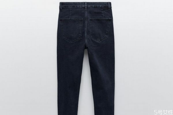 褲子變黃是什么原因 褲子染黃了怎么洗 褲子變黃是什么原因 褲子染黃了怎么洗