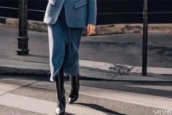 騎士靴哪種材質好 騎士靴和馬丁靴哪個好看 騎士靴哪種材質好 騎士靴和馬丁靴哪個好看