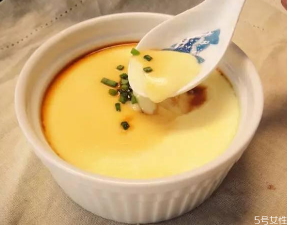 雞蛋羹水和雞蛋的比例 雞蛋羹1個(gè)雞蛋多少水 雞蛋羹水和雞蛋的比例 雞蛋羹1個(gè)雞蛋多少水