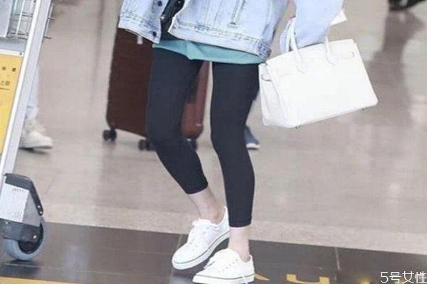 鯊魚褲是什么 鯊魚皮褲子是什么面料 鯊魚褲是什么 鯊魚皮褲子是什么面料