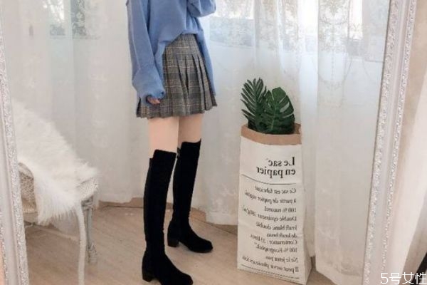 光腿神器和肉色打底有什么區(qū)別 光腿神器和絲襪有啥區(qū)別 光腿神器和肉色打底有什么區(qū)別 光腿神器和絲襪有啥區(qū)別