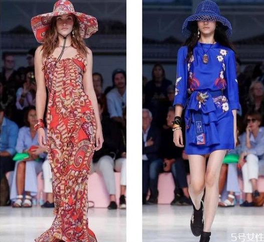 絲巾怎么搭配 絲巾搭配什么衣服好看 絲巾怎么搭配 絲巾搭配什么衣服好看