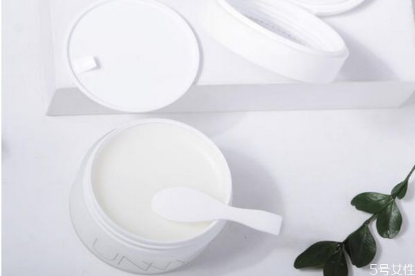 unny卸妝膏保質(zhì)期多久 unny卸妝膏和卸妝水的區(qū)別 unny卸妝膏保質(zhì)期多久 unny卸妝膏和卸妝水的區(qū)別