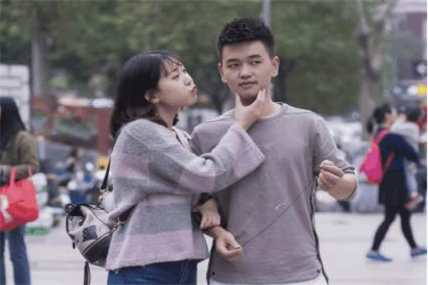 水瓶男怎么對待暗戀他的女生 水瓶男怎么拒絕不喜歡的女生 水瓶男怎么對待暗戀他的女生 水瓶男怎么拒絕不喜歡的女生