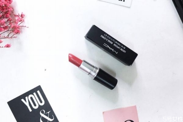 迪奧和mac口紅哪個(gè)好 迪奧和mac口紅差距大嗎 迪奧和mac口紅哪個(gè)好 迪奧和mac口紅差距大嗎