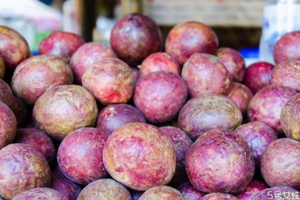 百香果到冬天了要怎么處理 怎么催熟百香果 百香果到冬天了要怎么處理 怎么催熟百香果