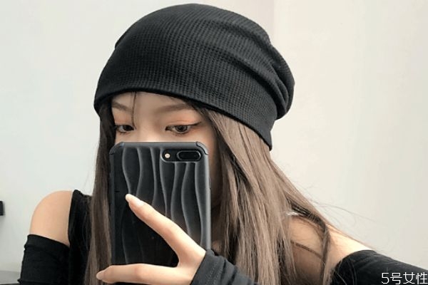 帽子有壓痕怎么處理 針織帽變形了還能要不 帽子有壓痕怎么處理 針織帽變形了還能要不